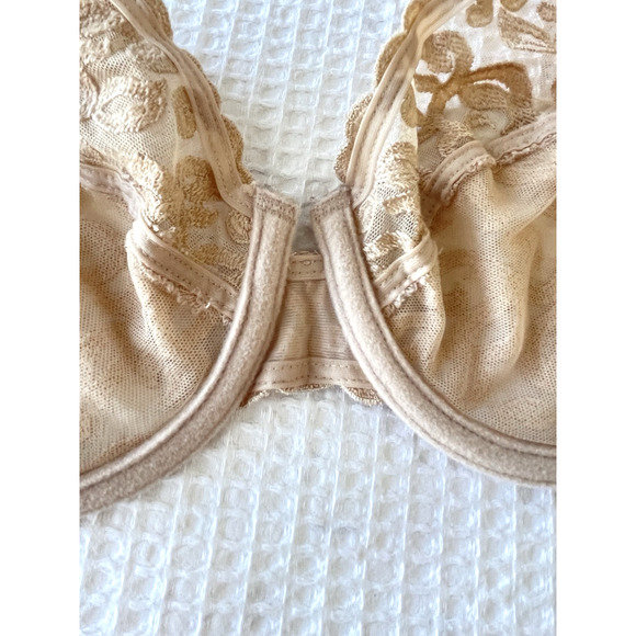 Wacoal Bra Size 34D Arabesque Embroidered Underwire Lace Nude Beige - Picture 4 of 5